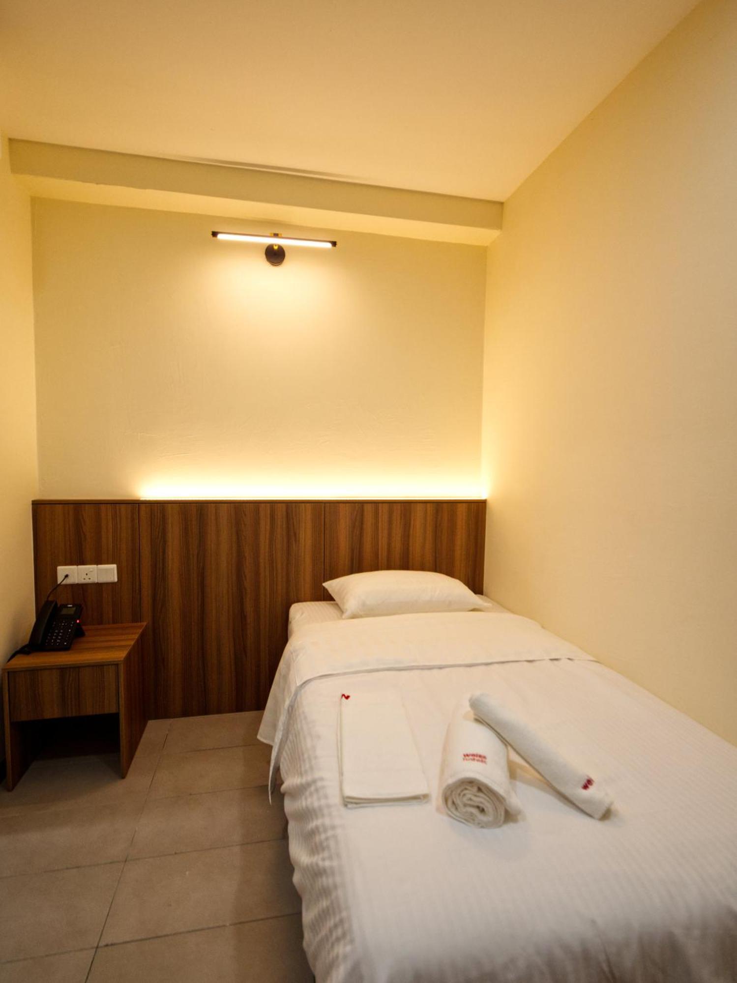 Weiss Hotels Kepong Baru Kampong Jawa Tengah Exterior foto