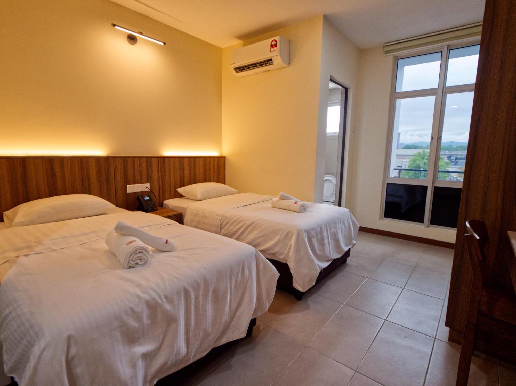Weiss Hotels Kepong Baru Kampong Jawa Tengah Exterior foto